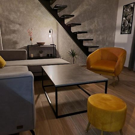 Apartments Vranes ティヴァト エクステリア 写真