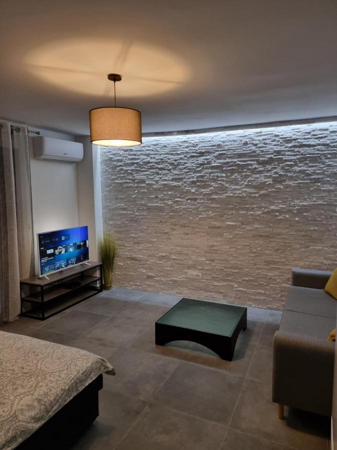 Apartments Vranes ティヴァト エクステリア 写真