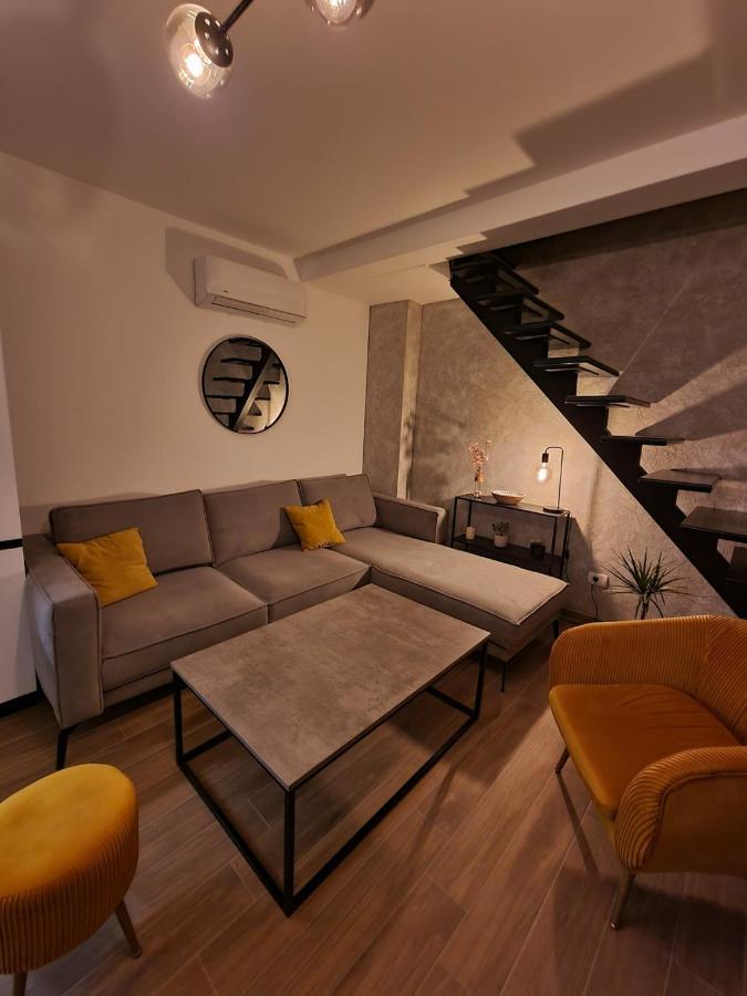 Apartments Vranes ティヴァト エクステリア 写真