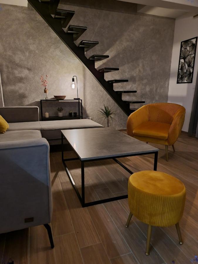 Apartments Vranes ティヴァト エクステリア 写真