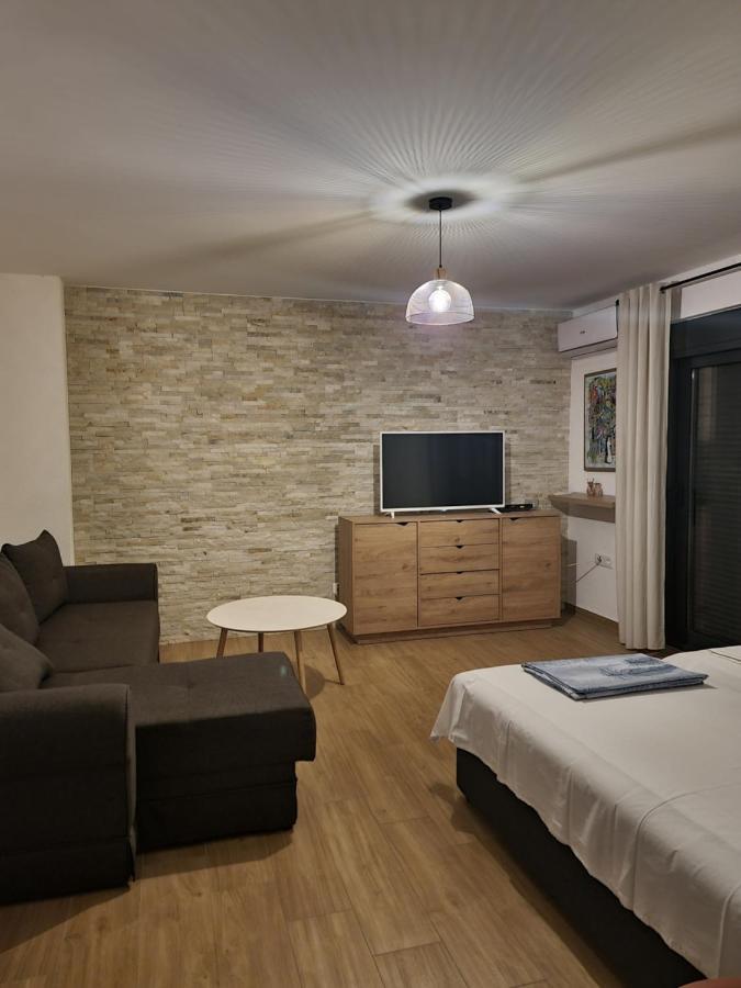 Apartments Vranes ティヴァト エクステリア 写真