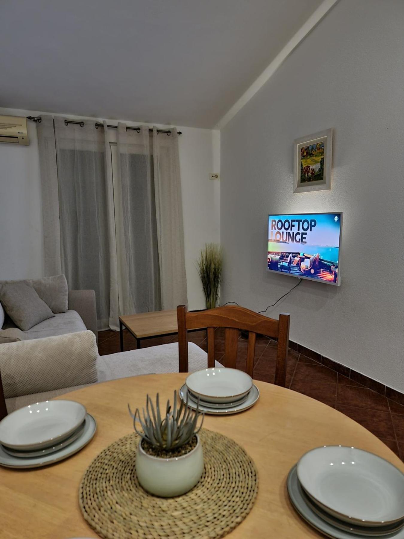 Apartments Vranes ティヴァト エクステリア 写真